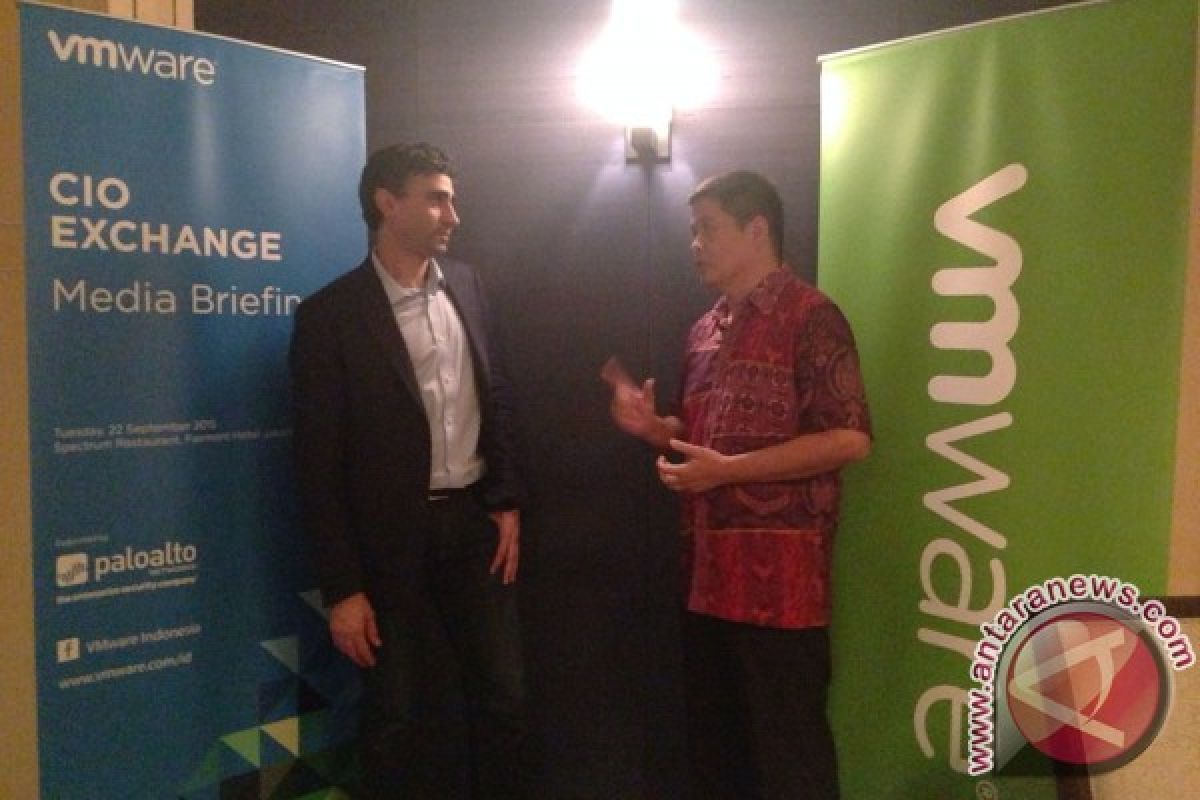 VMware pekernalkan platform virtualisasi jaringan NSX