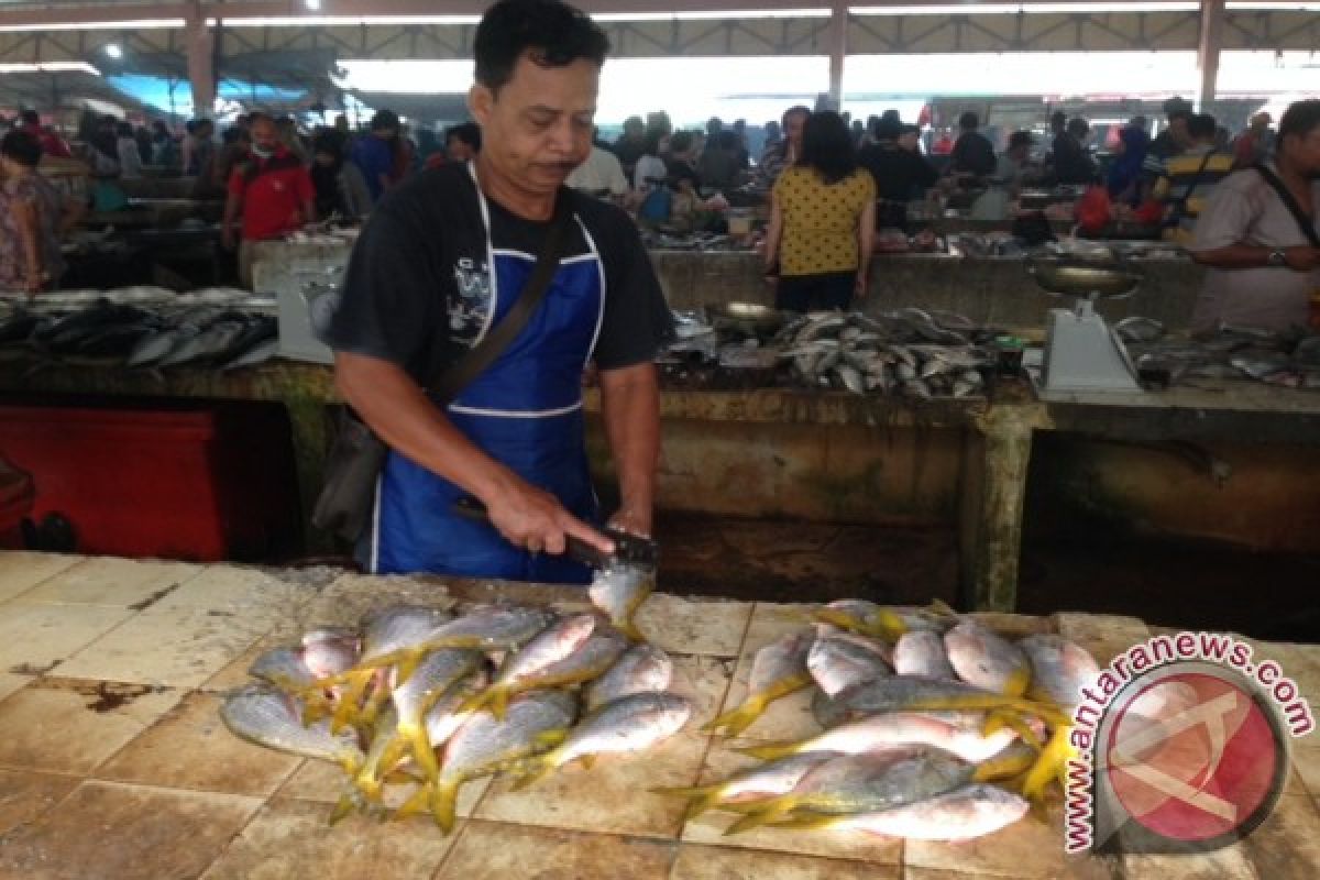 Ikan Segar Langka, Para Ibu Rumah Tangga Resah