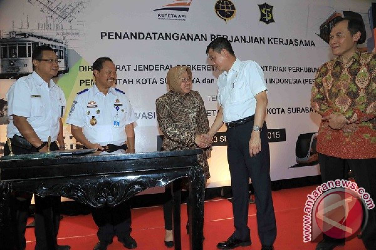 Trem Kota Surabaya Ditargetkan Beroperasi 2019