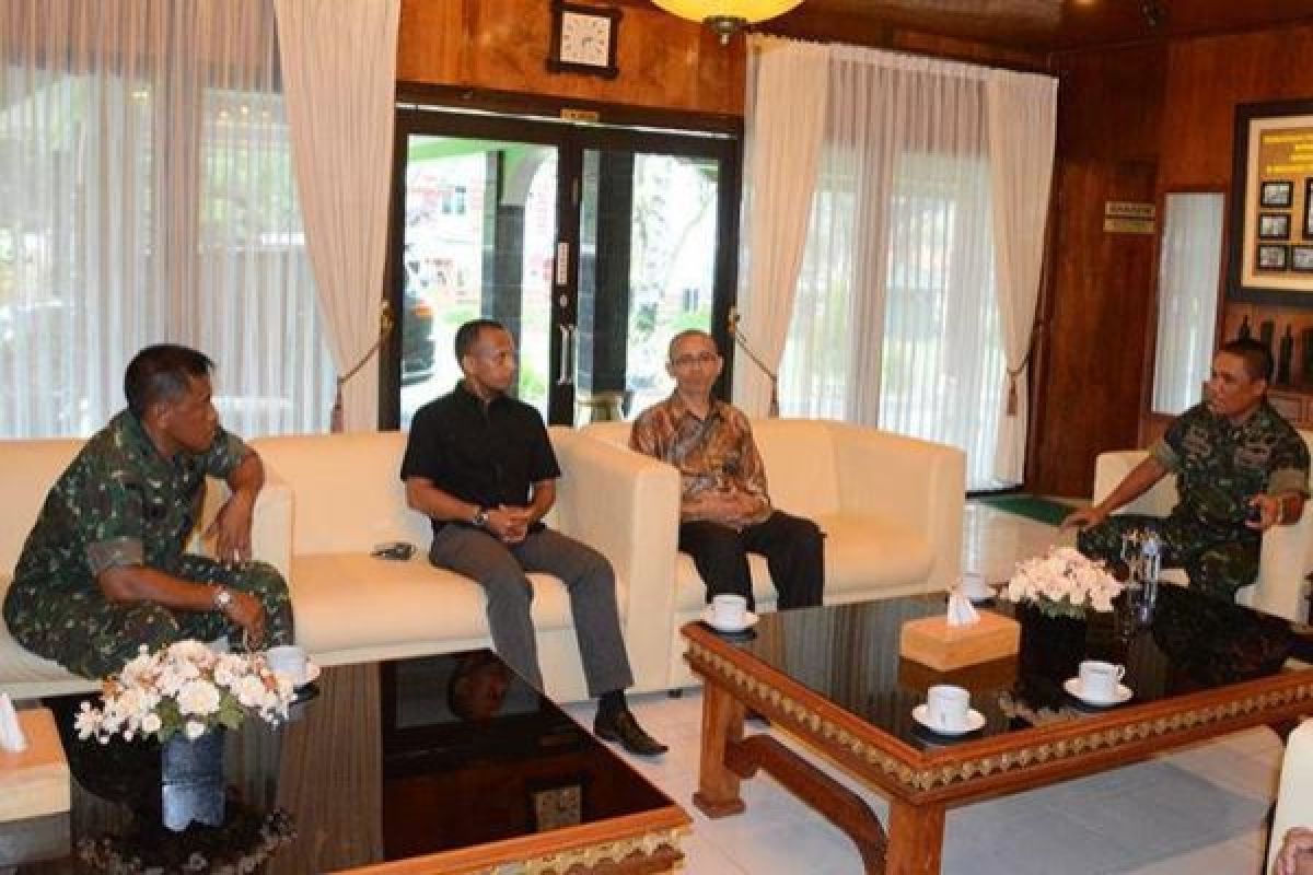 Danrem 172/PWY menerima audiensi Rektor Umel Mandiri