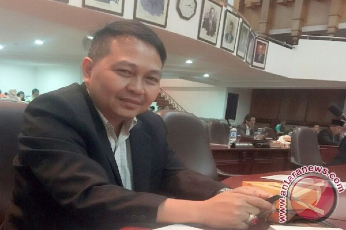 Legislator Nilai Penanganan Permen Narkoba di Surabaya Berlebihan