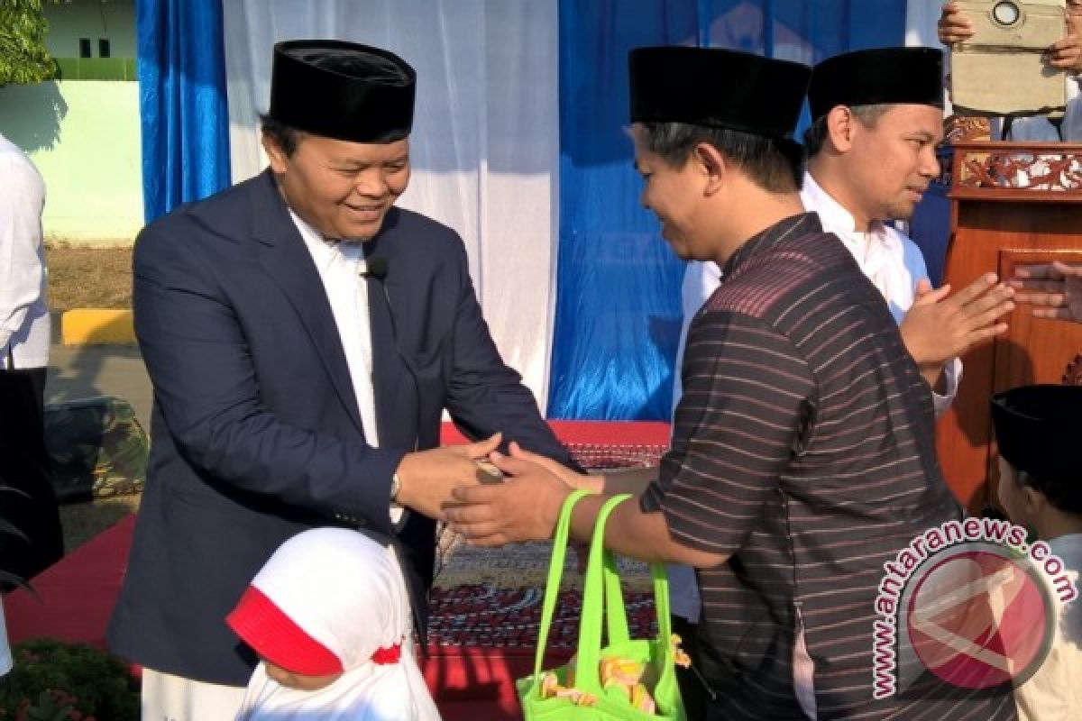 Hidayat Nur Wahid : Idul Adha ajarkan umat untuk tidak egois