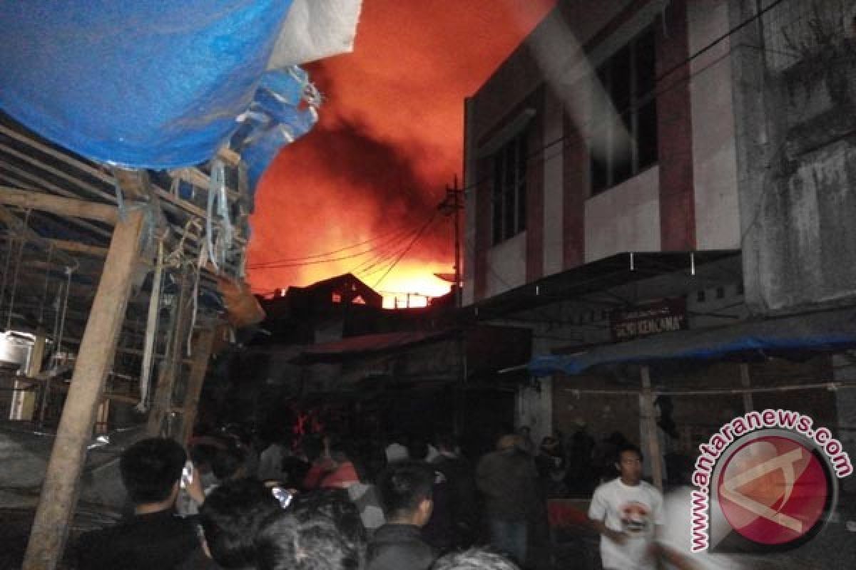 Pasar Terbesar Di Sukabumi Terbakar