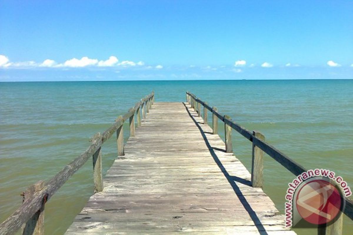 Pantai Angsana Destinasi Baru Wisata Kalsel