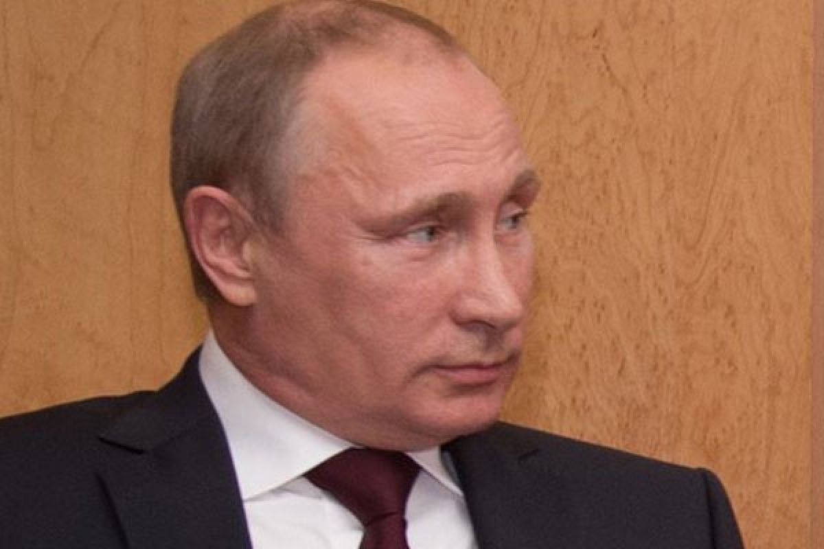 Putin tawarkan senjata Rusia ke Saudi atasi serangan ke fasilitas minyak