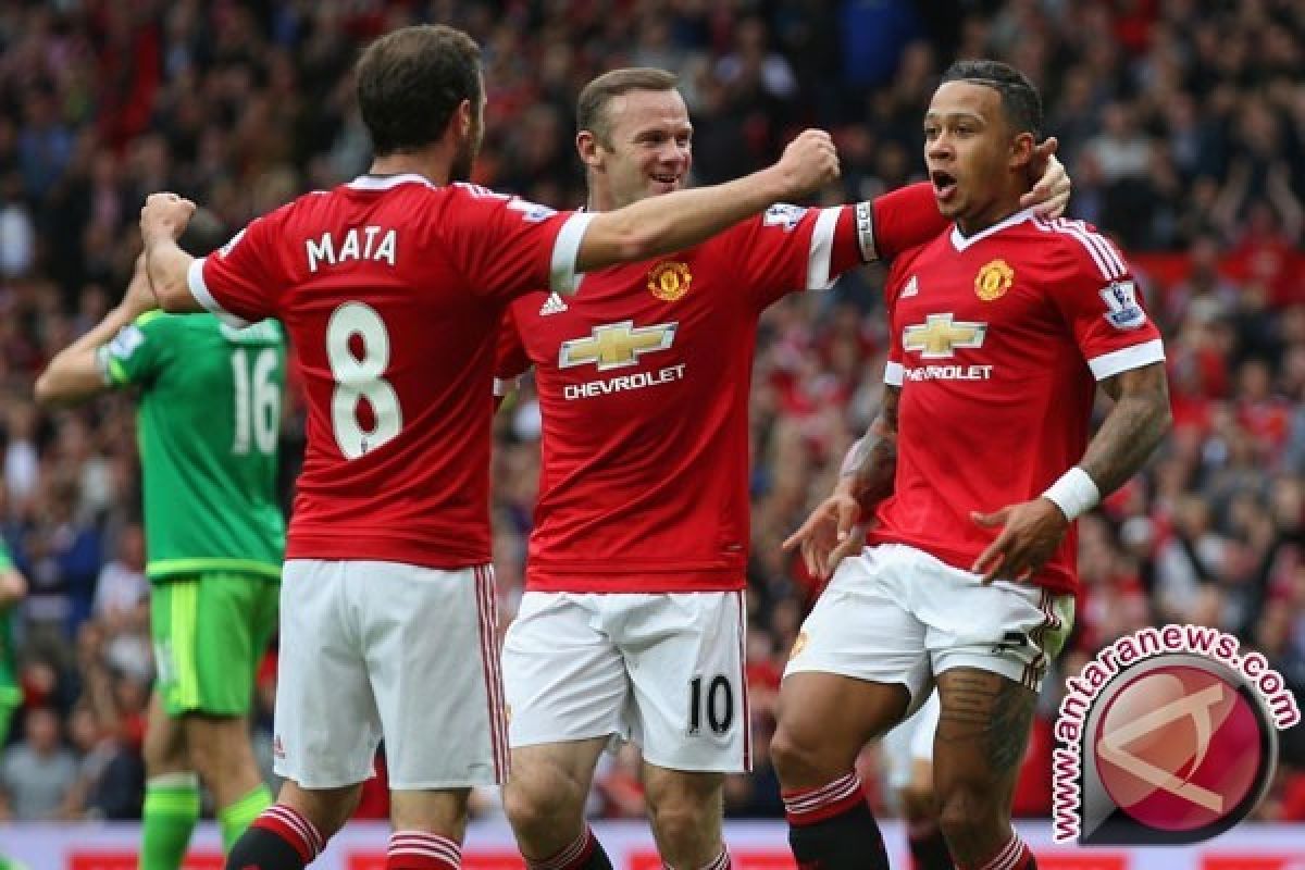 Manchester United Puncaki Klasemen Usai Gebuk Sunderland 3-0