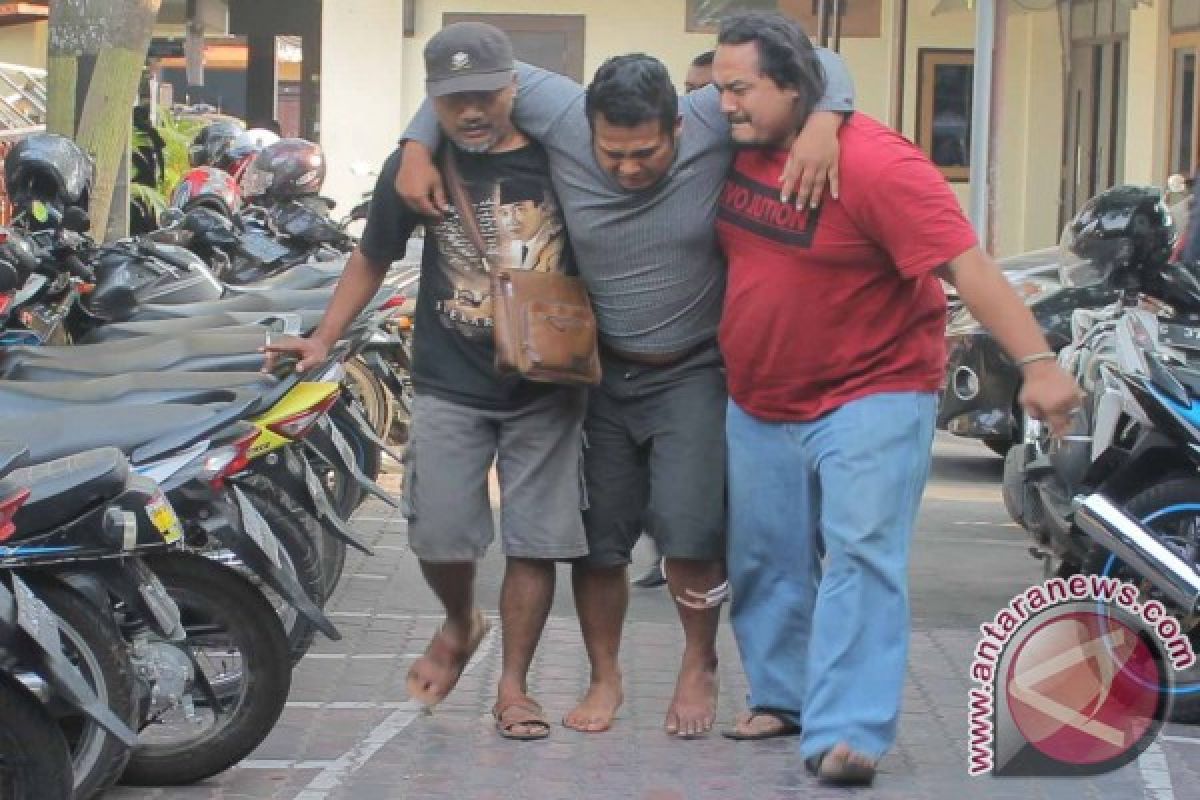 Polisi Tembak Dua Pelaku Penjambretan di Tulungagung