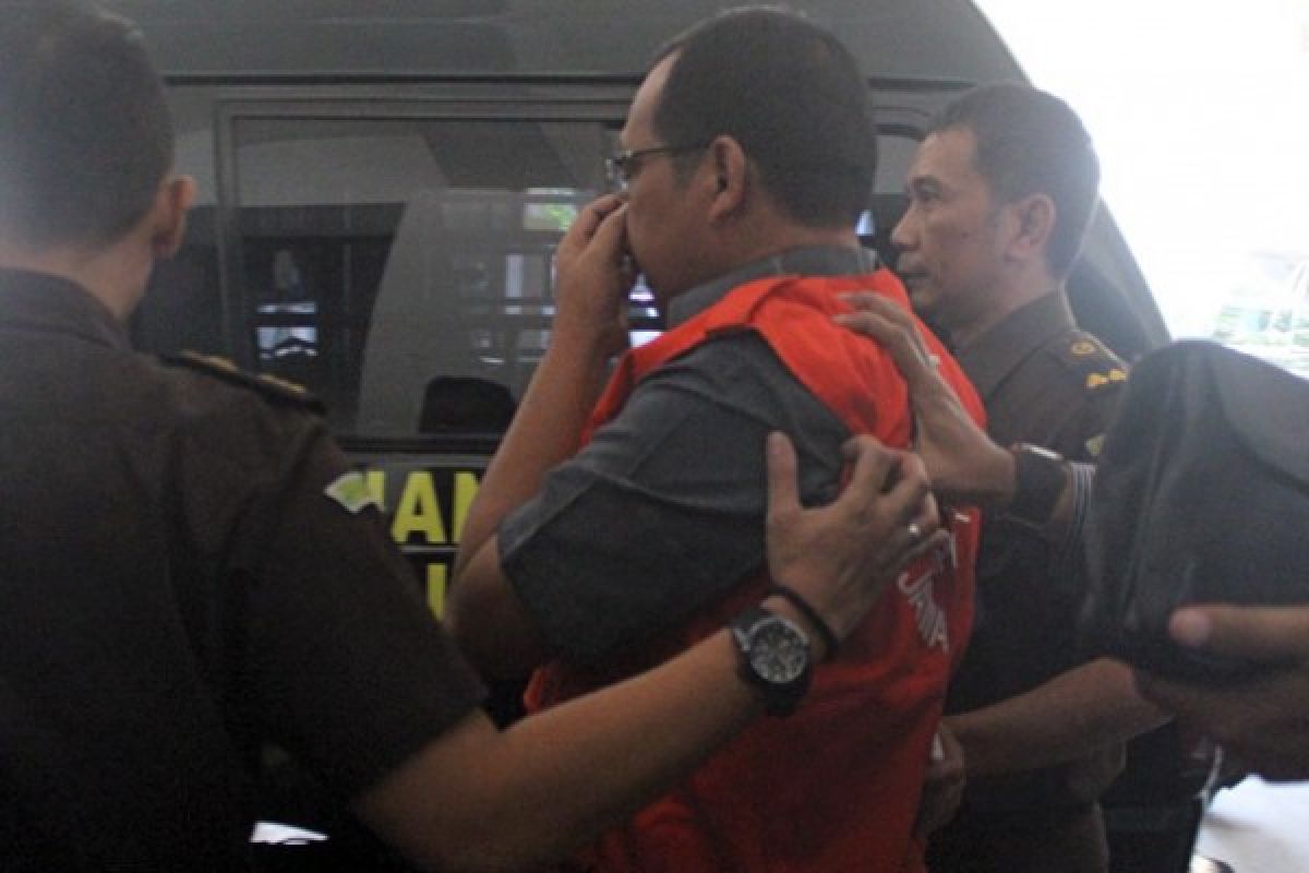 Kepala Biro Bangda Jateng Ditahan Kejaksaan