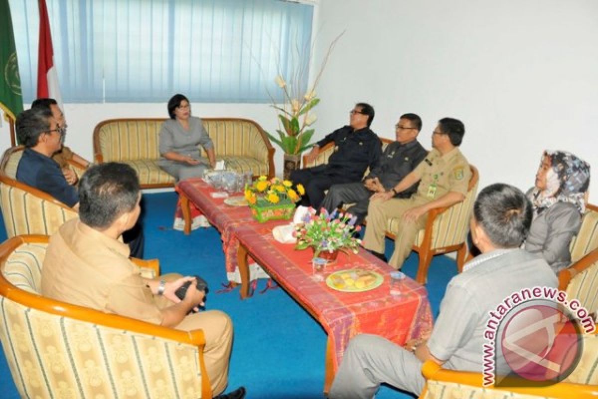 Pj. Bupati Sergai Silaturrahmi Dengan FKPD