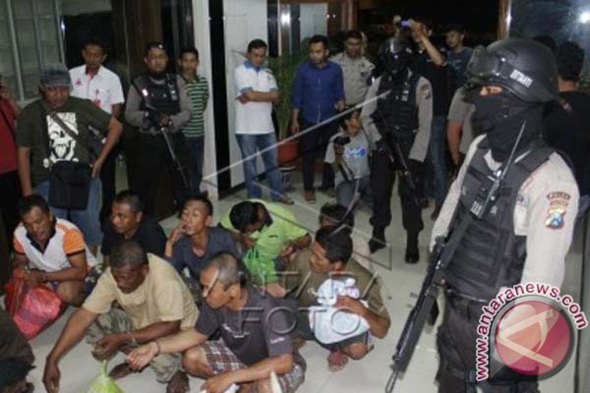 Tersangka Penganiayaan Aktivis Salim Kancil Jadi 22 Orang