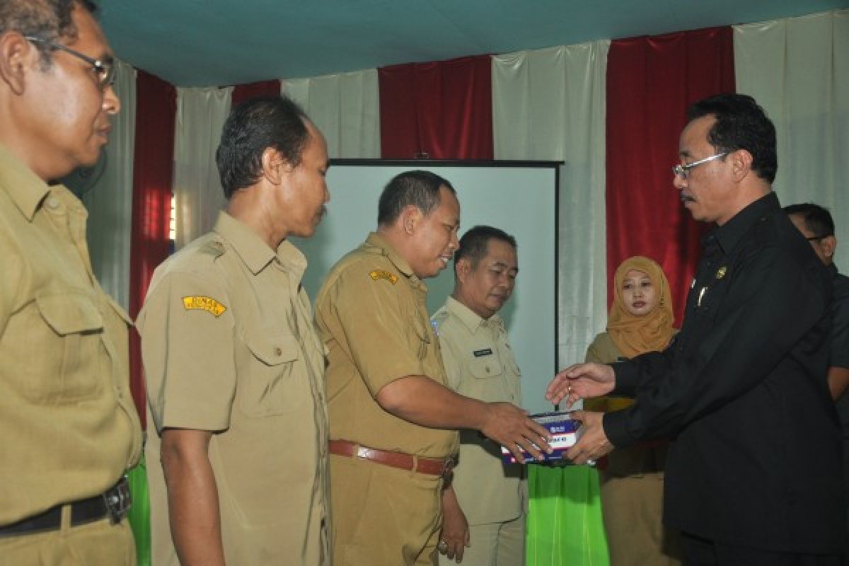 Penjabat Bupati Sintang Imbau Warga Jaga Pilkada 