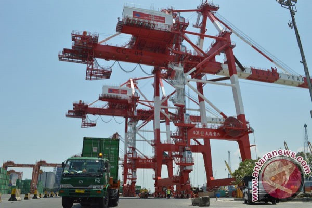 Terminal Teluk Lamong Tambah Tiga Crane Baru