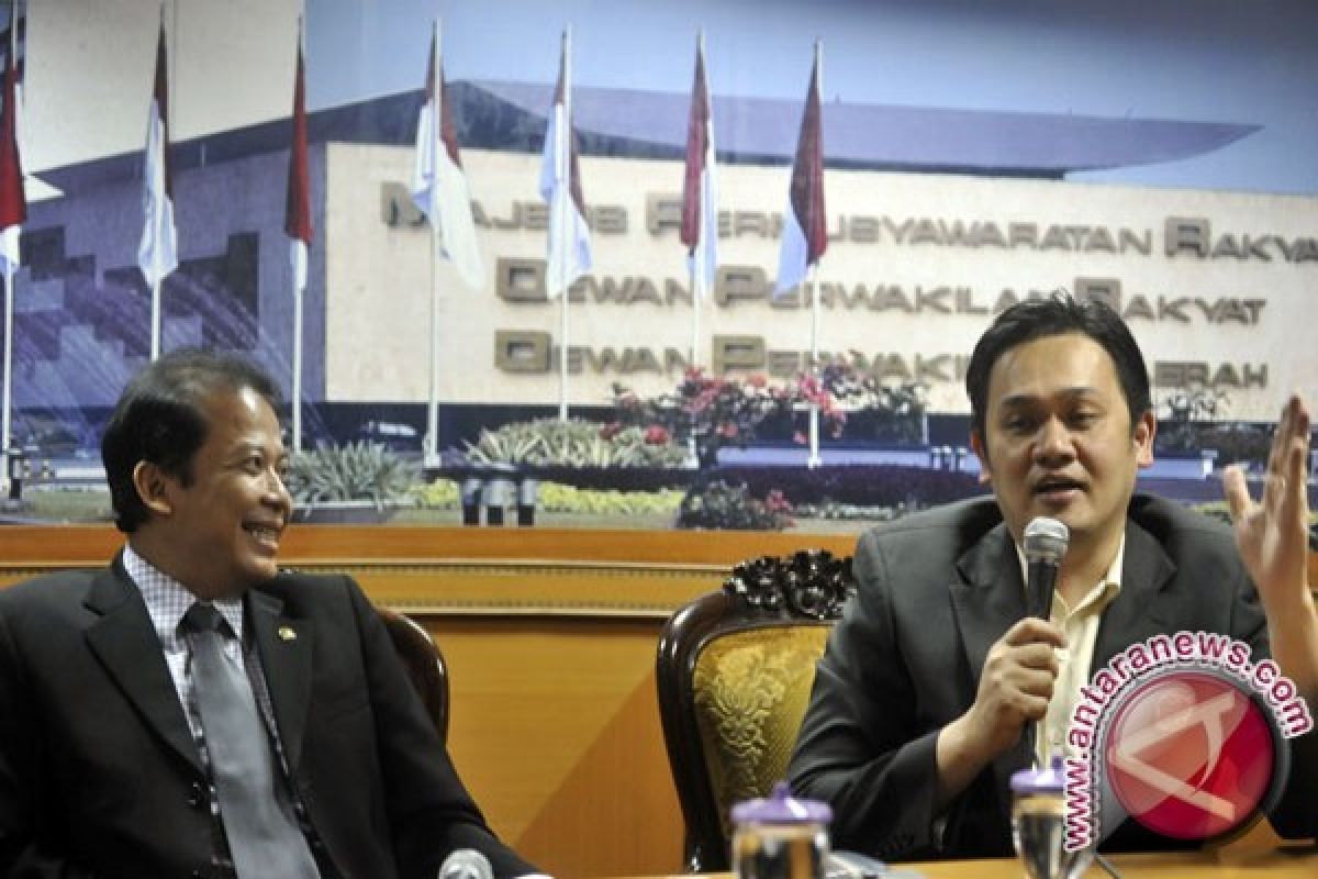 Polda Metro Sempat Buru Farhat Abbas