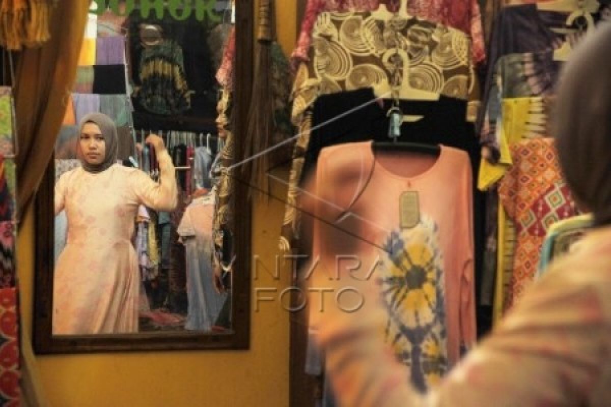 Pekalongan Gelar Bazar Batik Murah, Rp10.00 per Potong