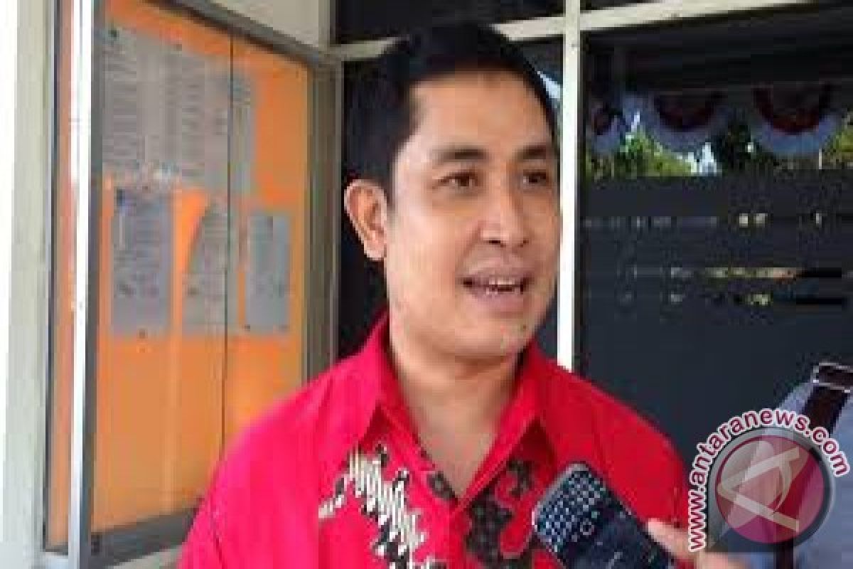 Tim Rasiyo-Lucy Protes Panwaslu Soal Pencabutan APK