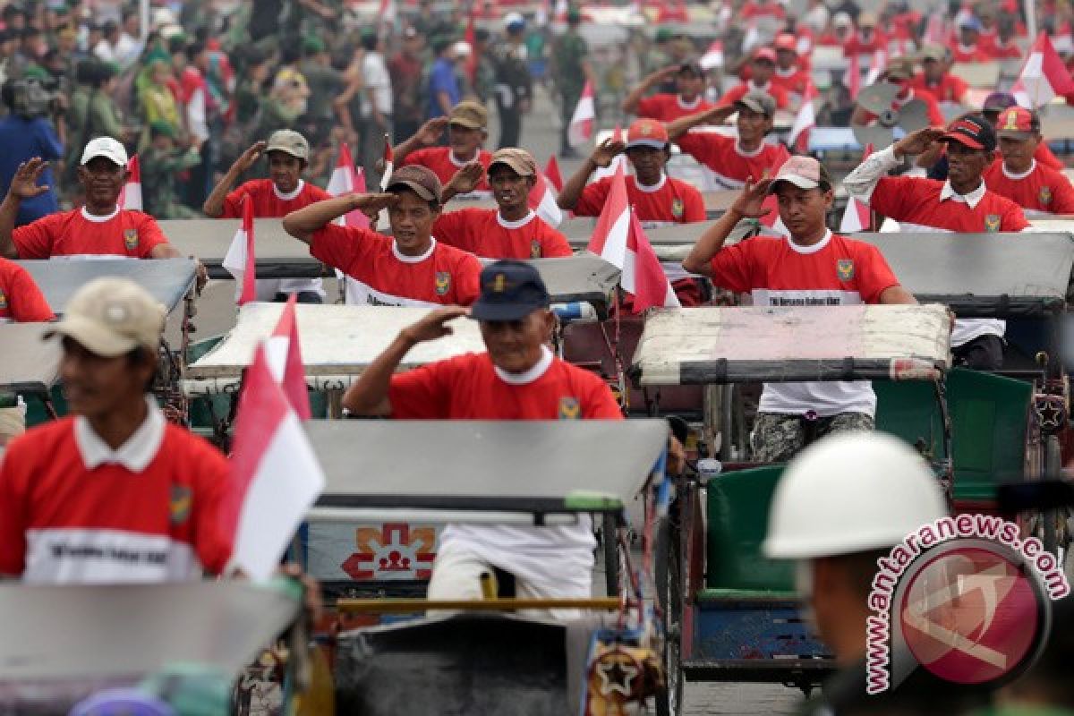 HUT TNI Palembang dimeriahkan ratusan becak