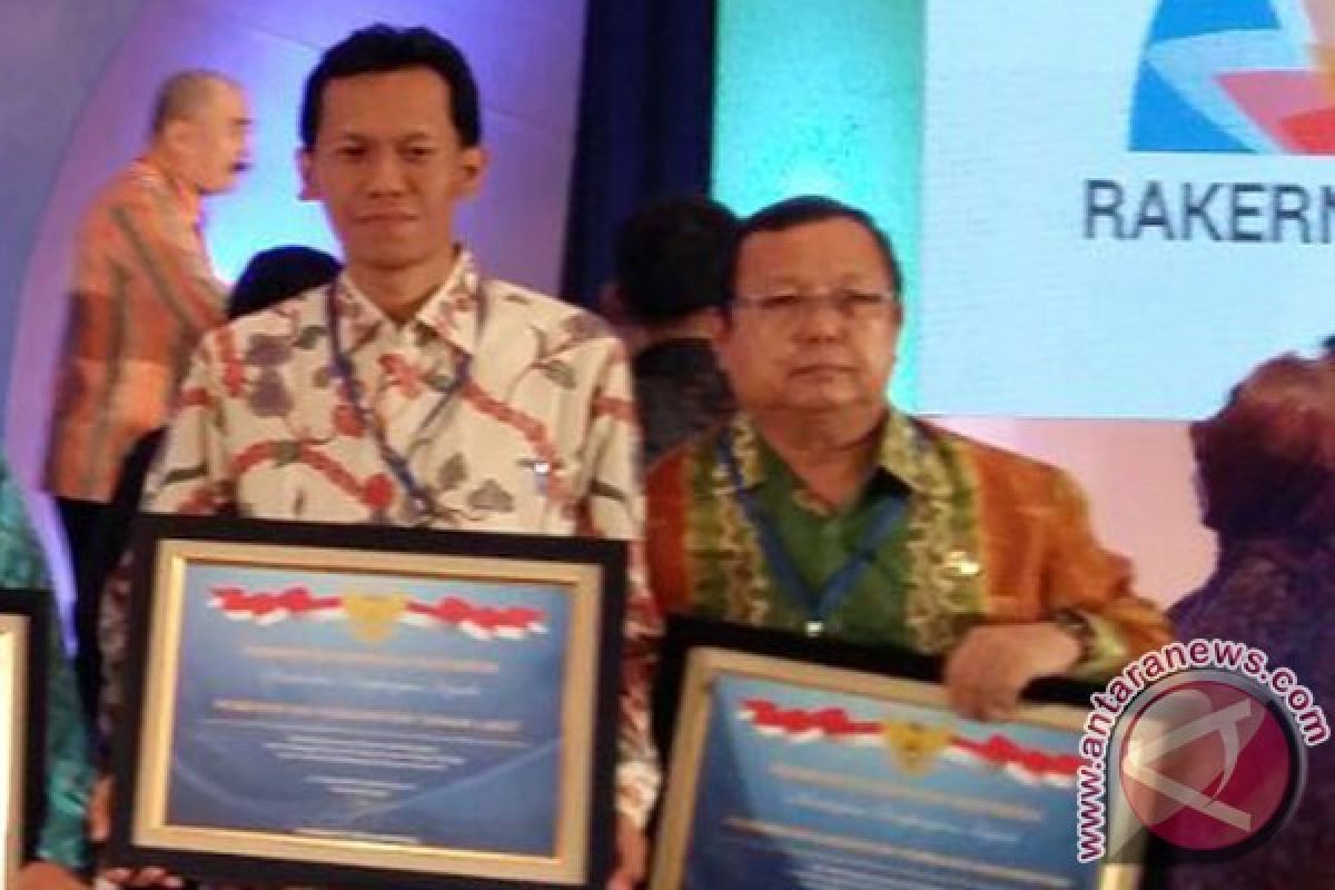 Pemkab Tanah Laut Raih Penghargaan Menteri Keuangan 