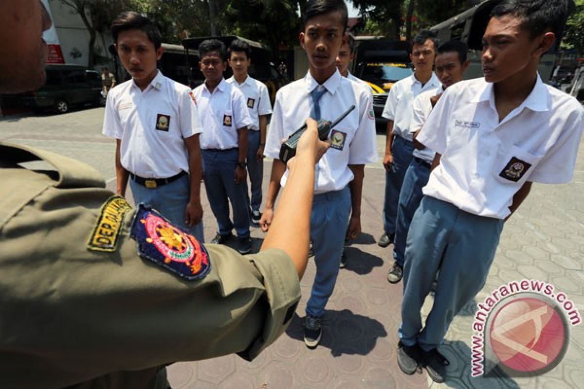 Tim razia "Kasih Sayang" jaring pelajar bolos di Tanjungbalai