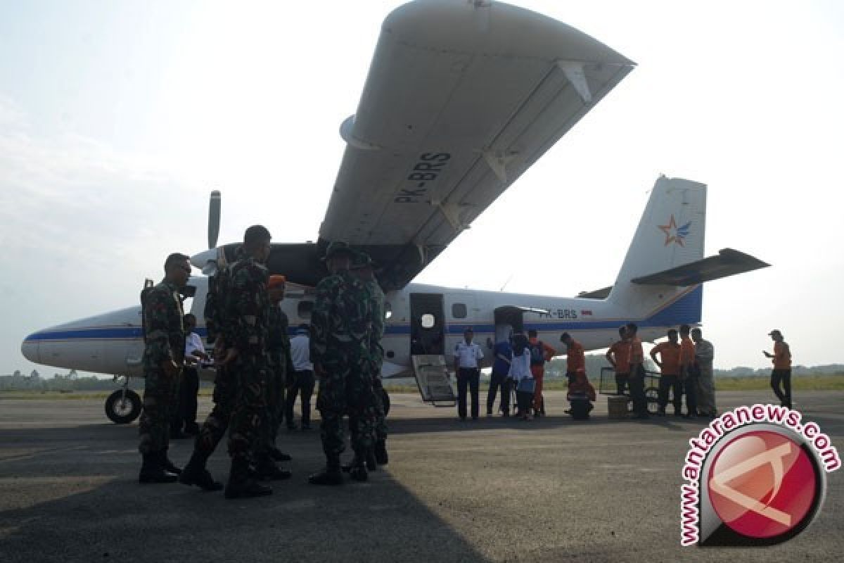 Basarnas Evakuasi Korban Pesawat Aviastar Selasa Pagi