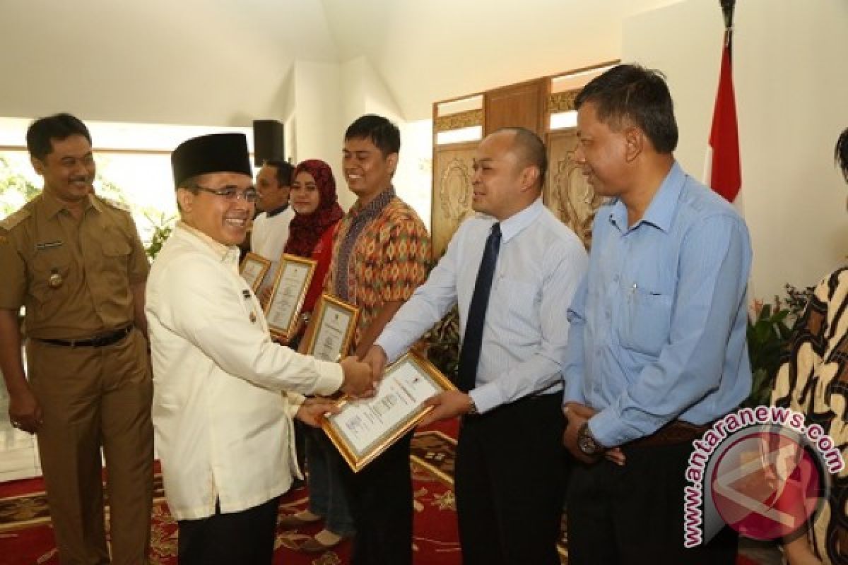 Banyuwangi Beri Penghargaan Wajib Pajak Terbaik