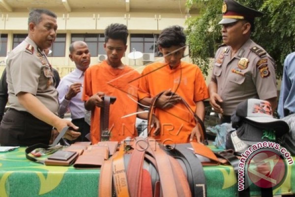 Polisi Tangkap Dua Polisi Gadungan