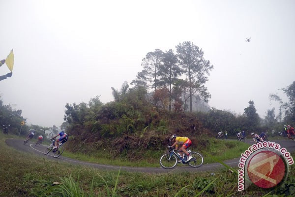 Hasil etape enam Tour de Singkarak 2015