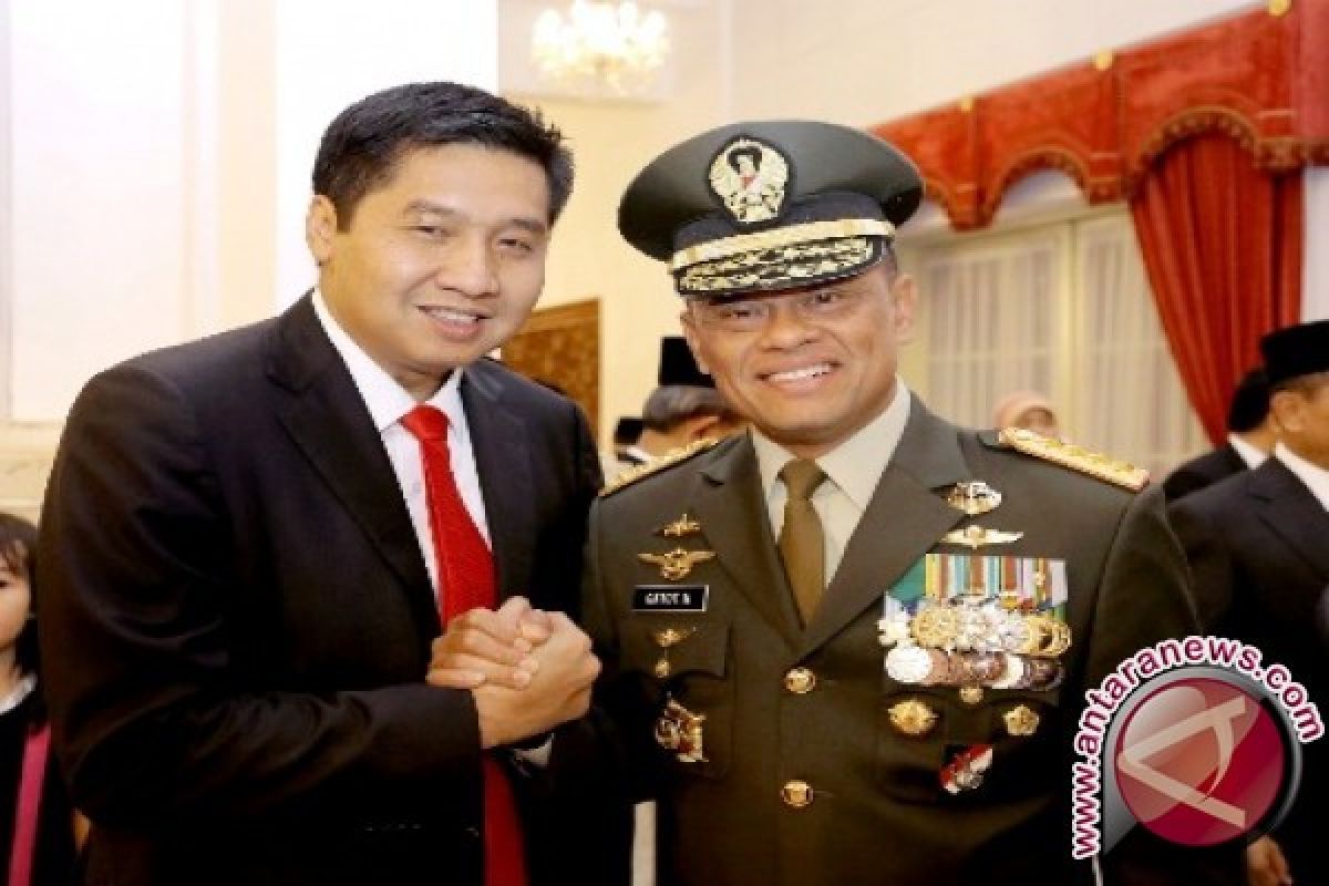 Maruarar Sirait apresiasi TNI dipercaya publik