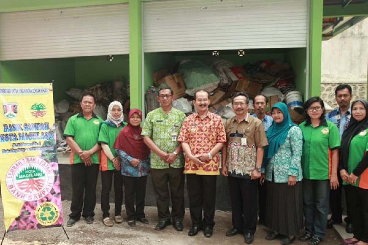 Produk Bank Sampah Tembus Pasar Luar Daerah