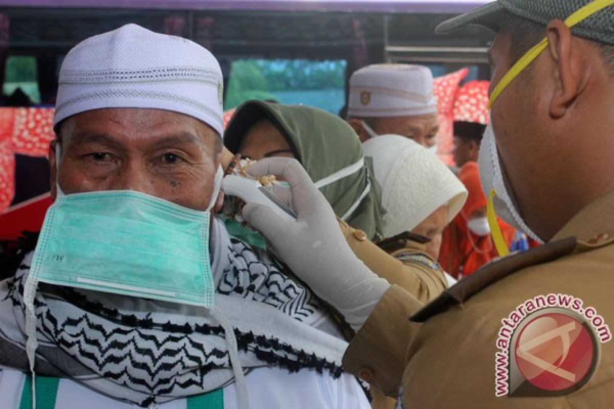 Dua calon haji Dumai batal berangkat