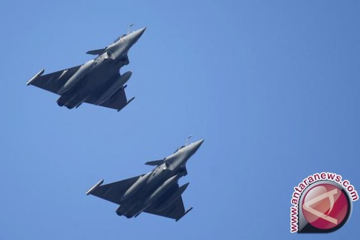 Prancis Hantam ISIS Dengan Jet Tempur Rafale