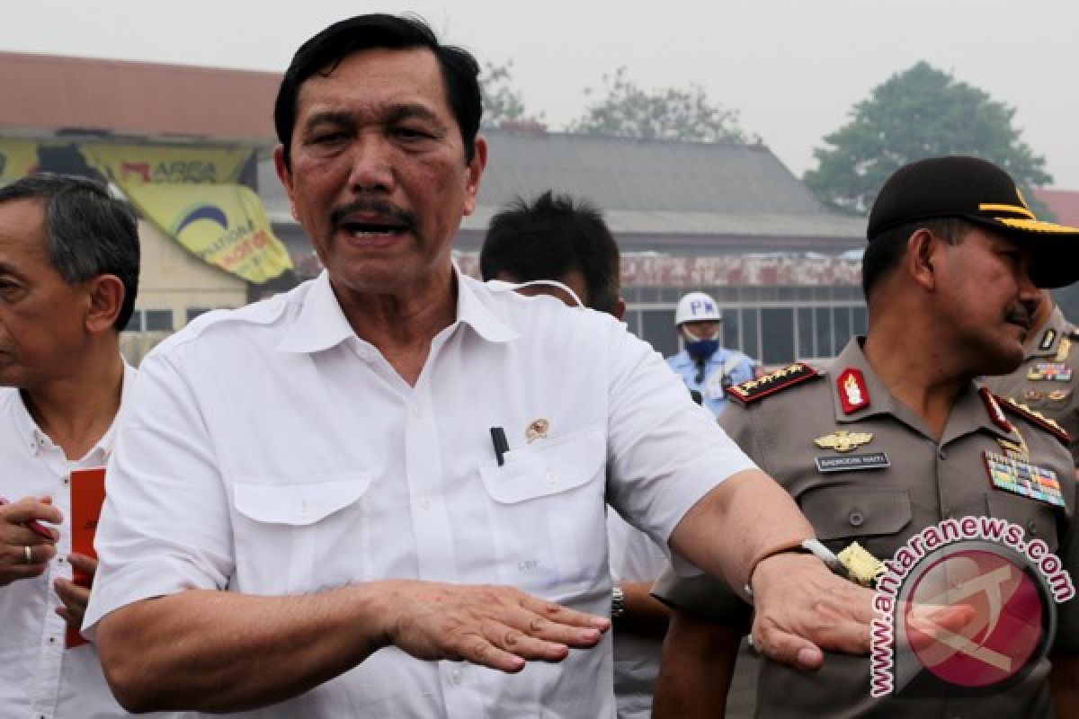 Luhut: Keterlaluan hotel naikkan harga 10 kali