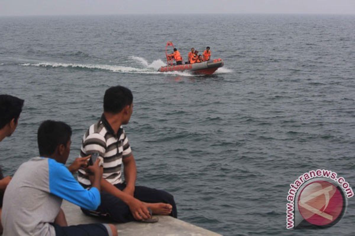 Robot penyelam cari helikopter di Danau Toba