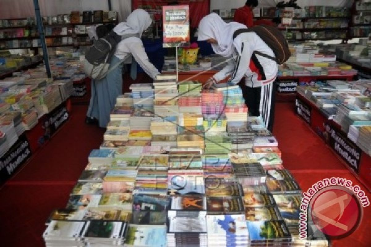 Pameran Buku Sastra Indonesia Di London Book Fair 2017