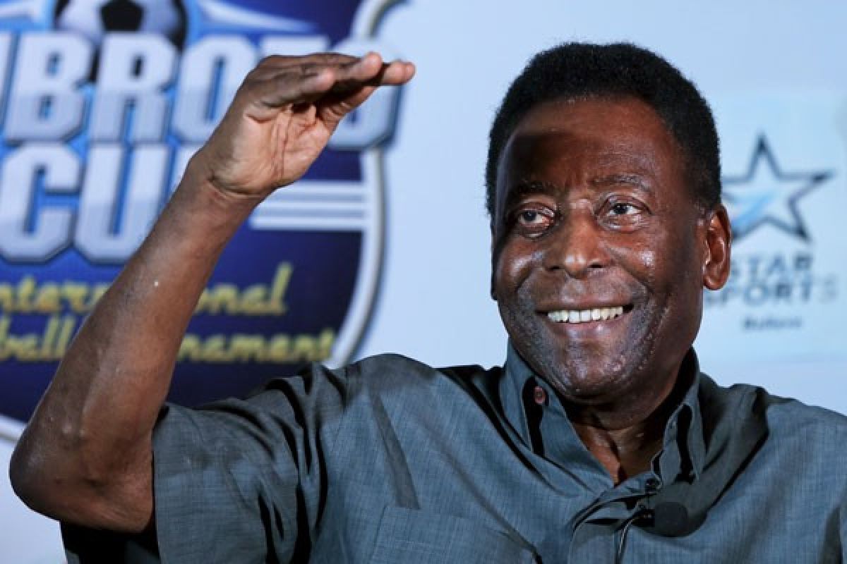 Pele: virus Zika dan krisis politik membuat rakyat Brasil sedih