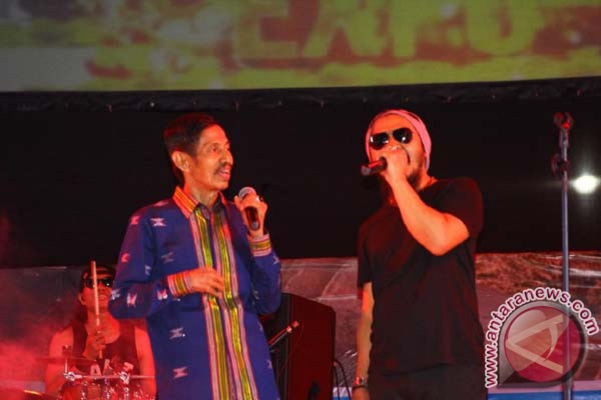 Band Jamrud Meriahkan HUT Kota Baubau
