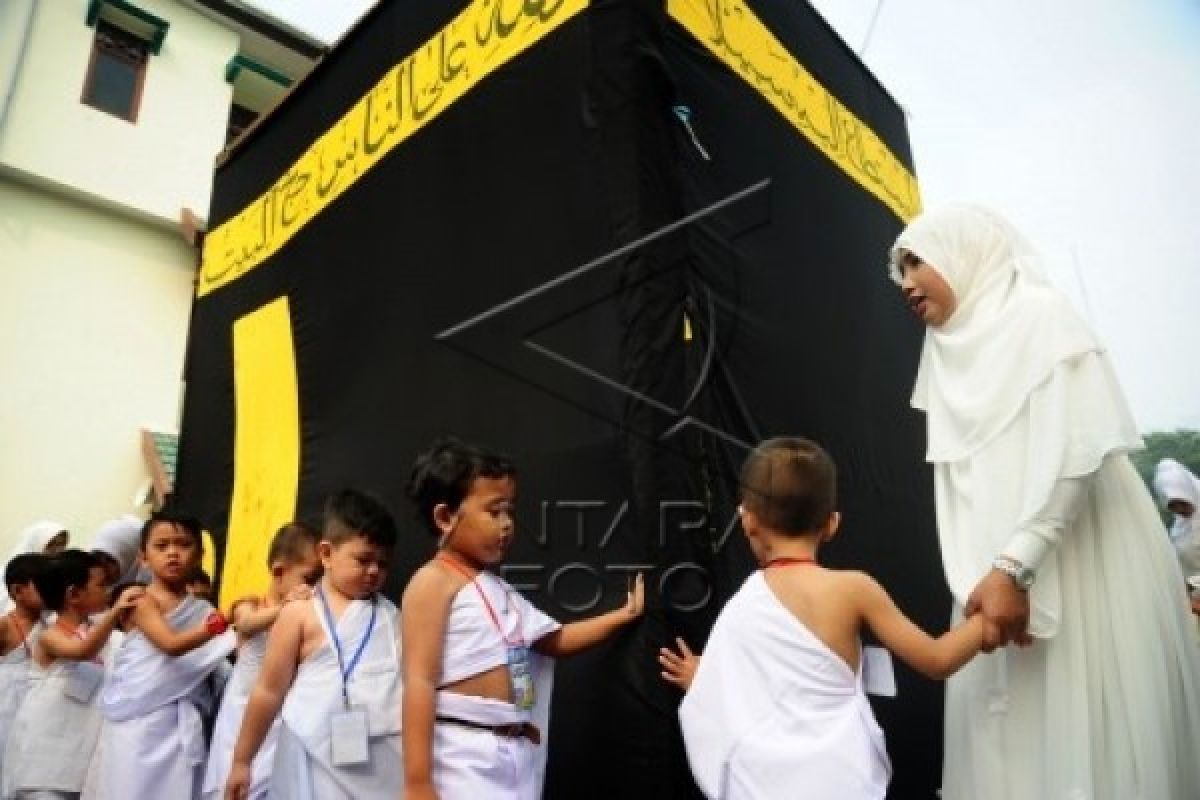 1.000 Santri Singkawang Dilatih Manasik Haji