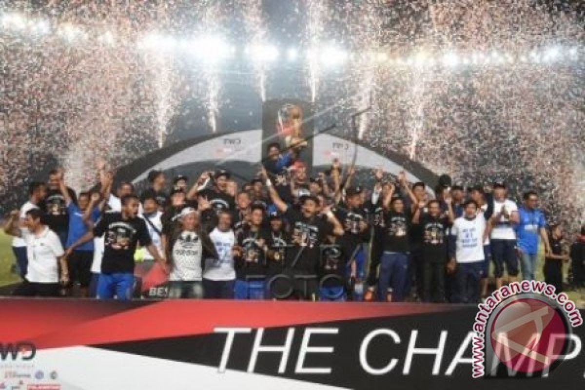 Persib Juara Bobotoh Ulang Kenangan