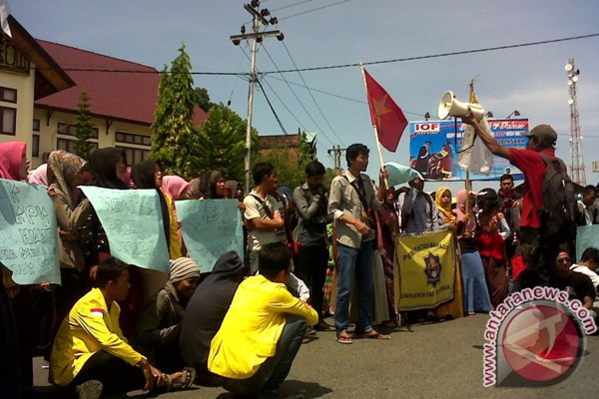 Mahasiswa UTU Aceh Barat Tolak Revisi UU KPK