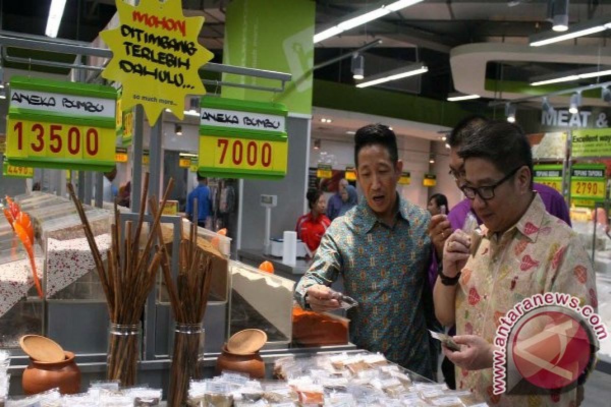 Hypermart Surabaya Jajaki Sistem Penjualan Berbasis Aplikasi