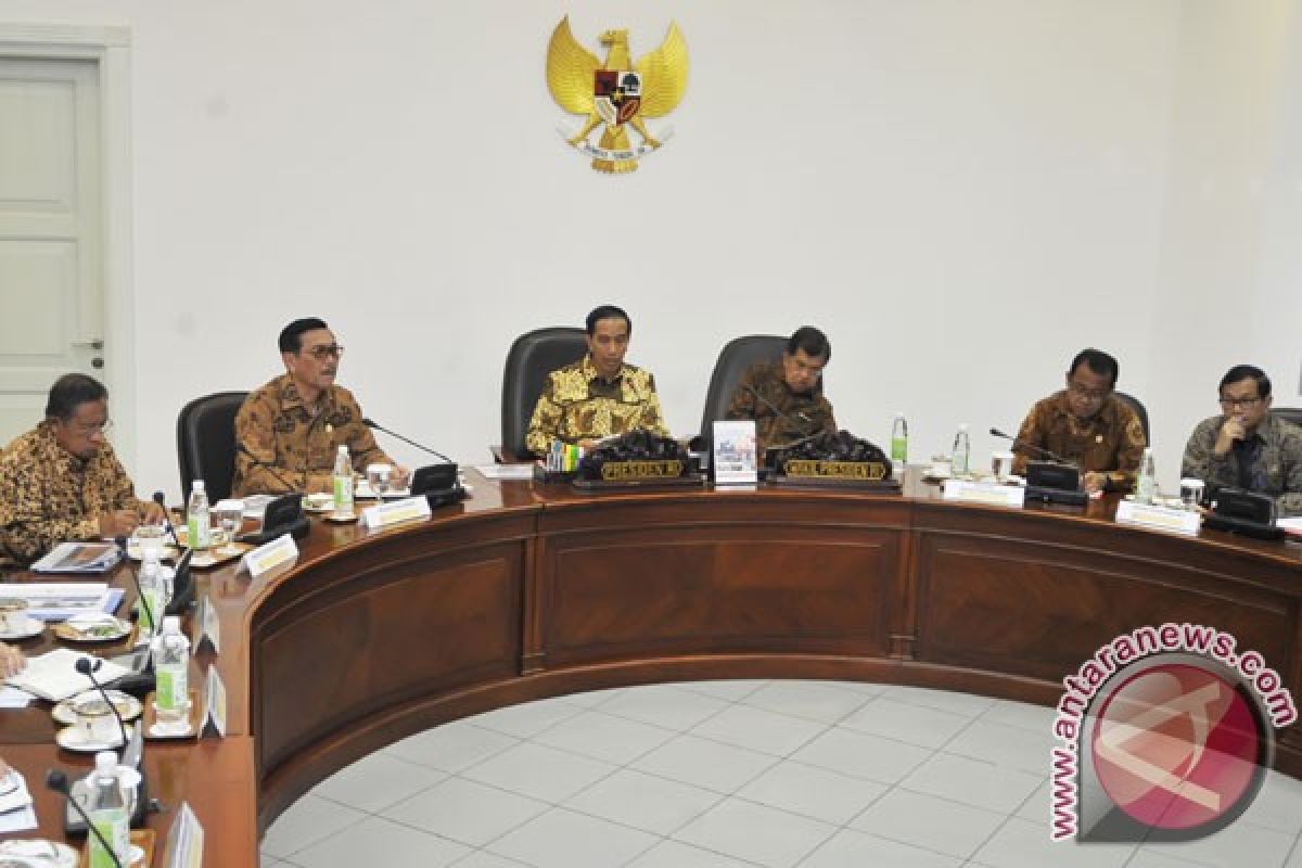 Presiden rapat bahas pengendalian kabut asap