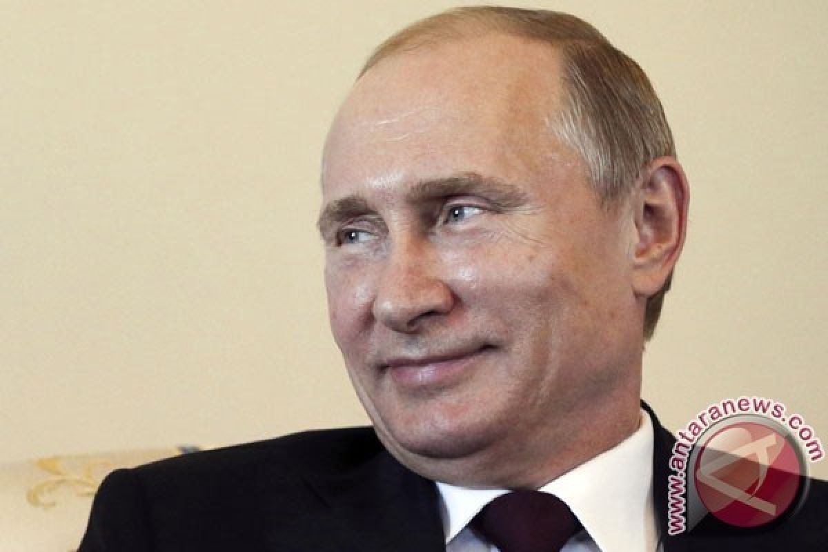 Putin Menuduh Barat Bermuka Dua di Suriah