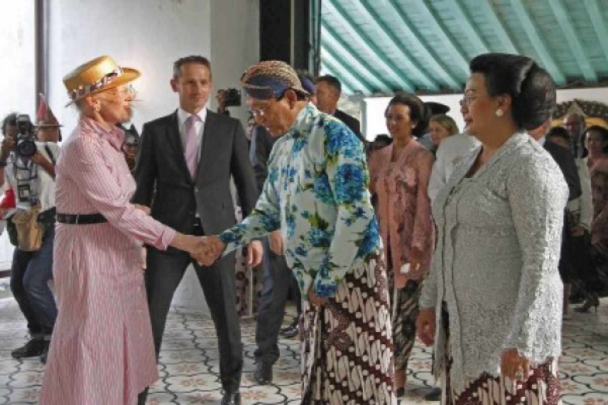 Ratu Denmark kunjungi Keraton Yogyakarta 