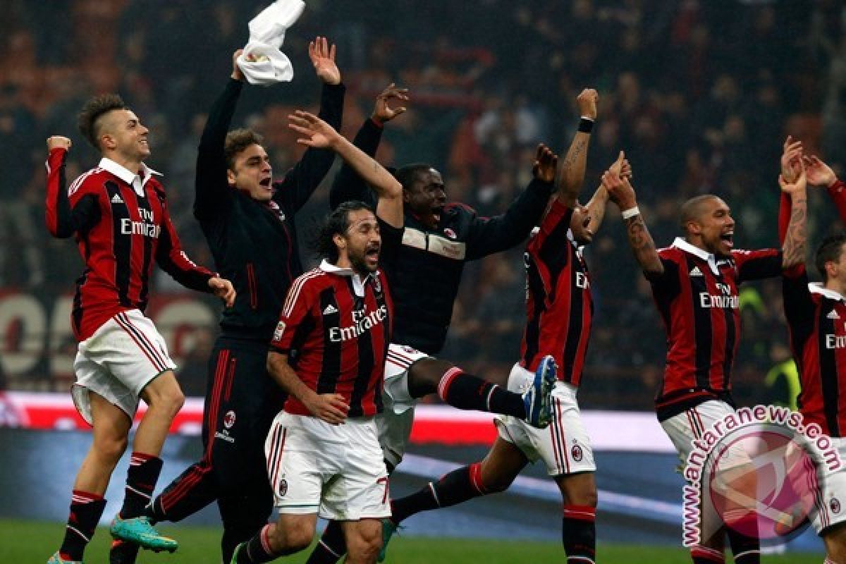AC Milan Kalahkan Sassuolo 2-1