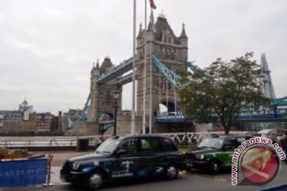 Taksi di London dipasang gambar objek wisata Indonesia