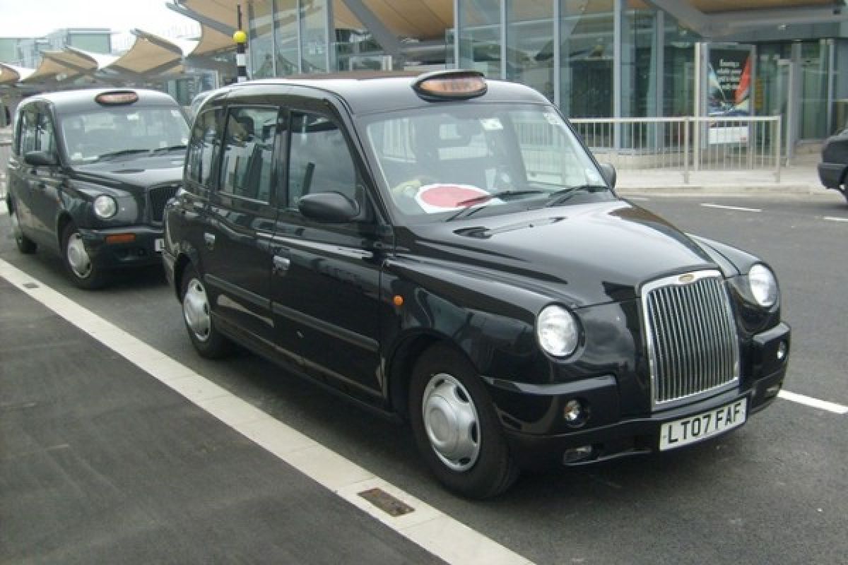 Taksi listrik "black cab" sudah beroperasi di London