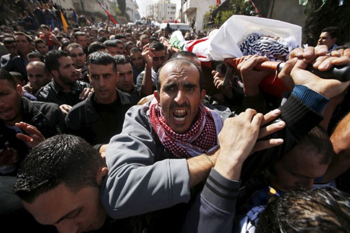 Ribuan warga Palestina hadiri pemakaman penyerang terbunuh