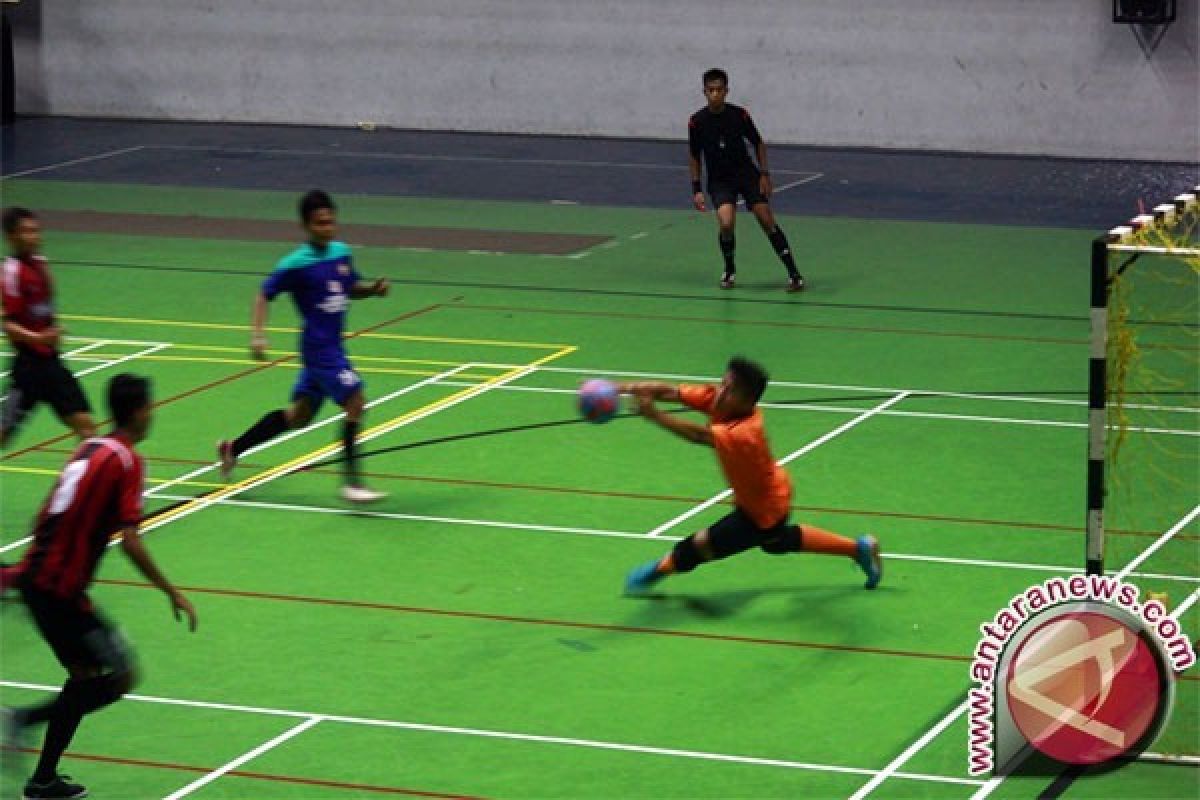 64 tim futsal perebutkan piala KNPI