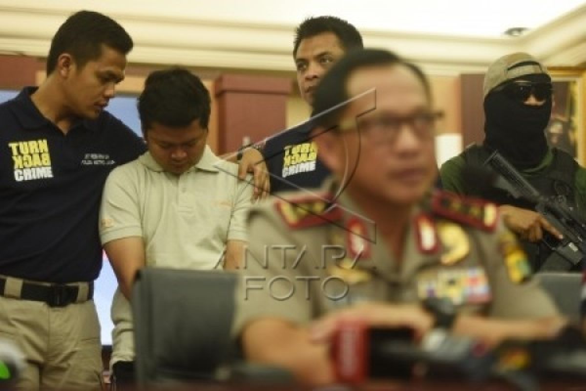 Peledakan Bom Alam Sutera Bermotif Ekonomi