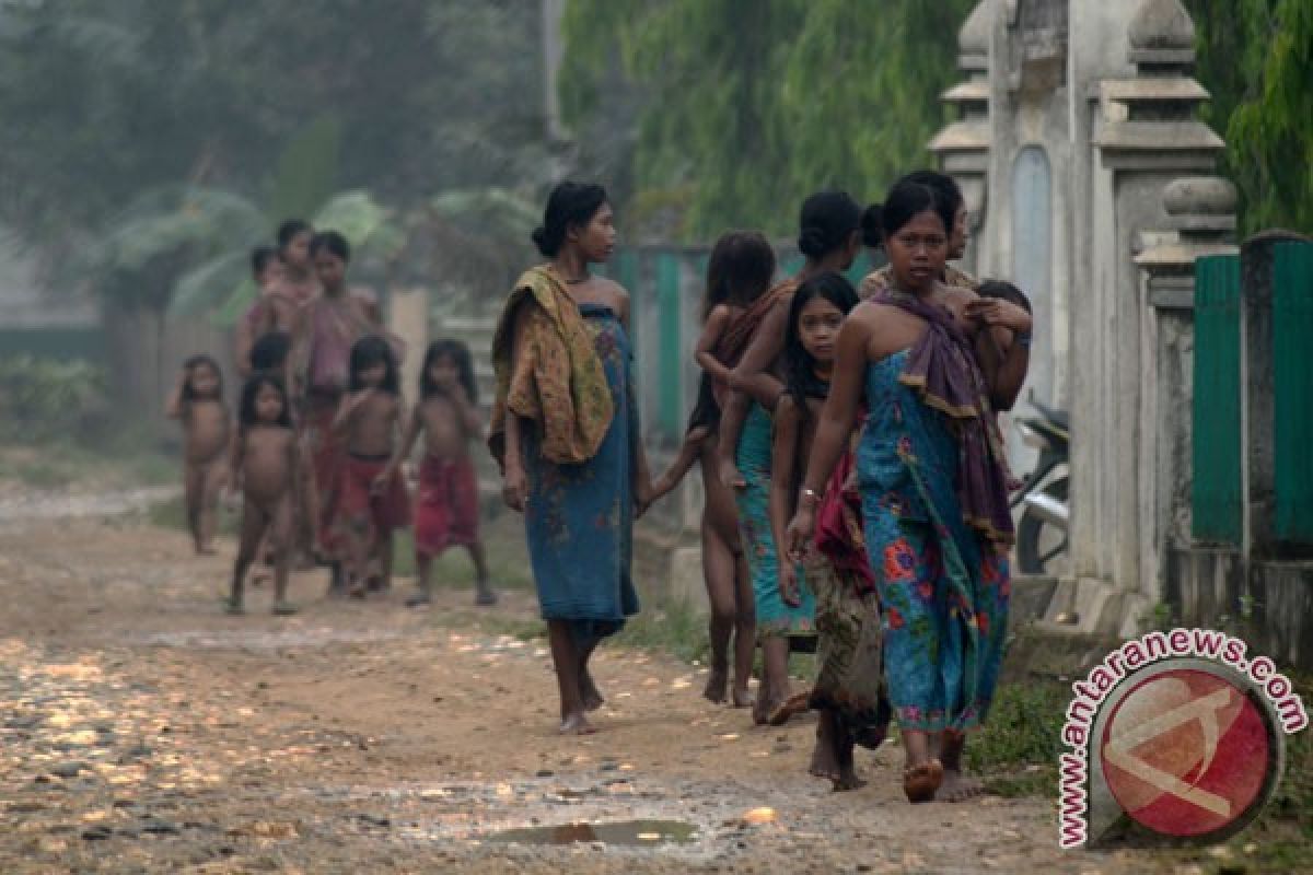 Suku Anak Dalam serahkan 14 pucuk senjata api