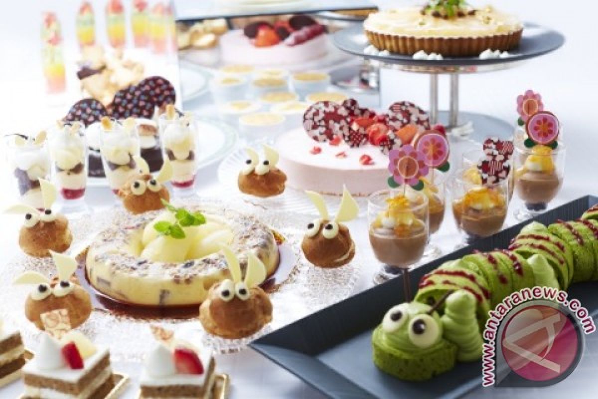 Keio Plaza Hotel Offers Special Sweets Menus of "Alice's Adventures in Wonderland"